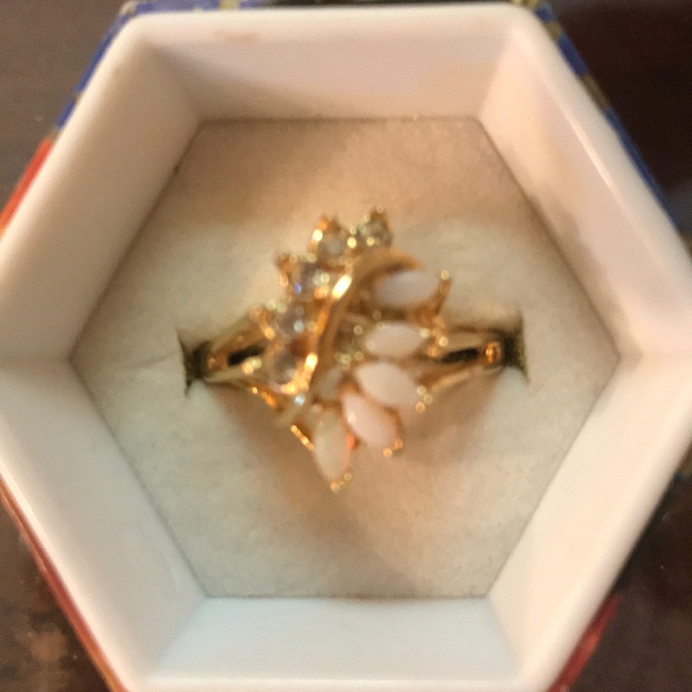 Opal/Rhinestone (5) Plated  Ring VINTAGE Faux